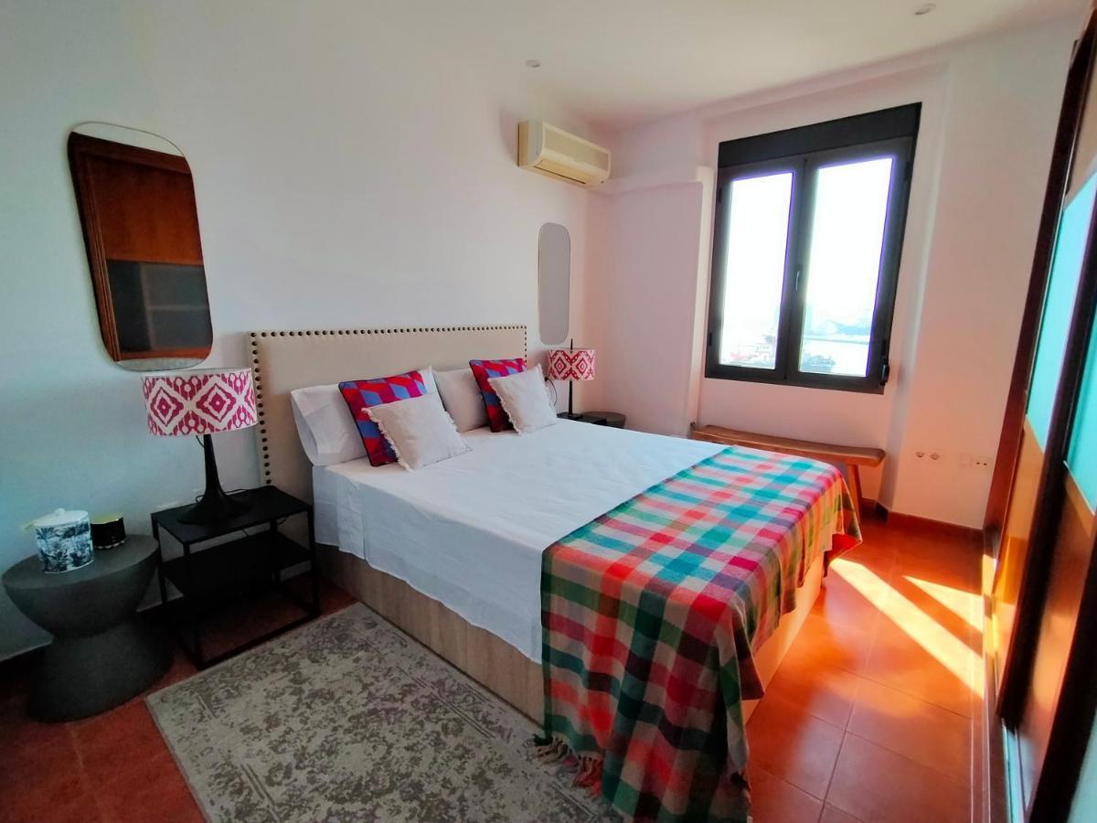 Soho Views & Parking Apartment Malaga Bagian luar foto